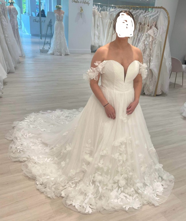 Essense of Australia New Wedding Dress - Stillwhite