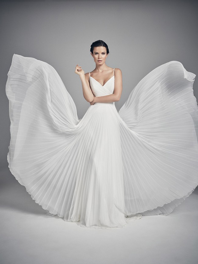 suzanne neville sample sale 2021