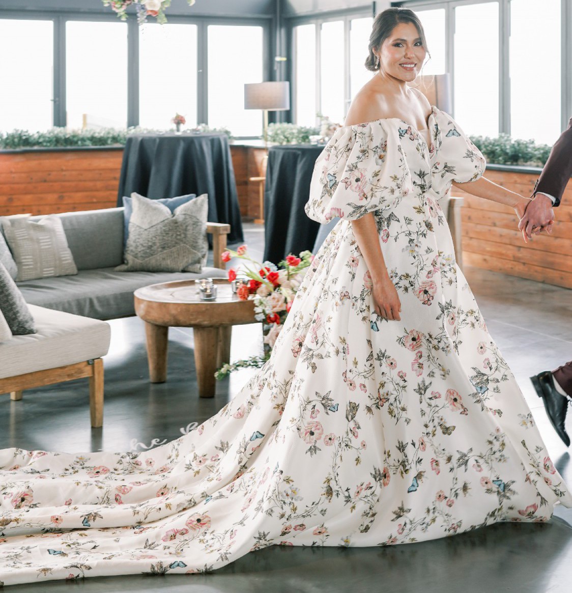 Monique Lhuillier Tuileries Wedding Dress Save 20% - Stillwhite