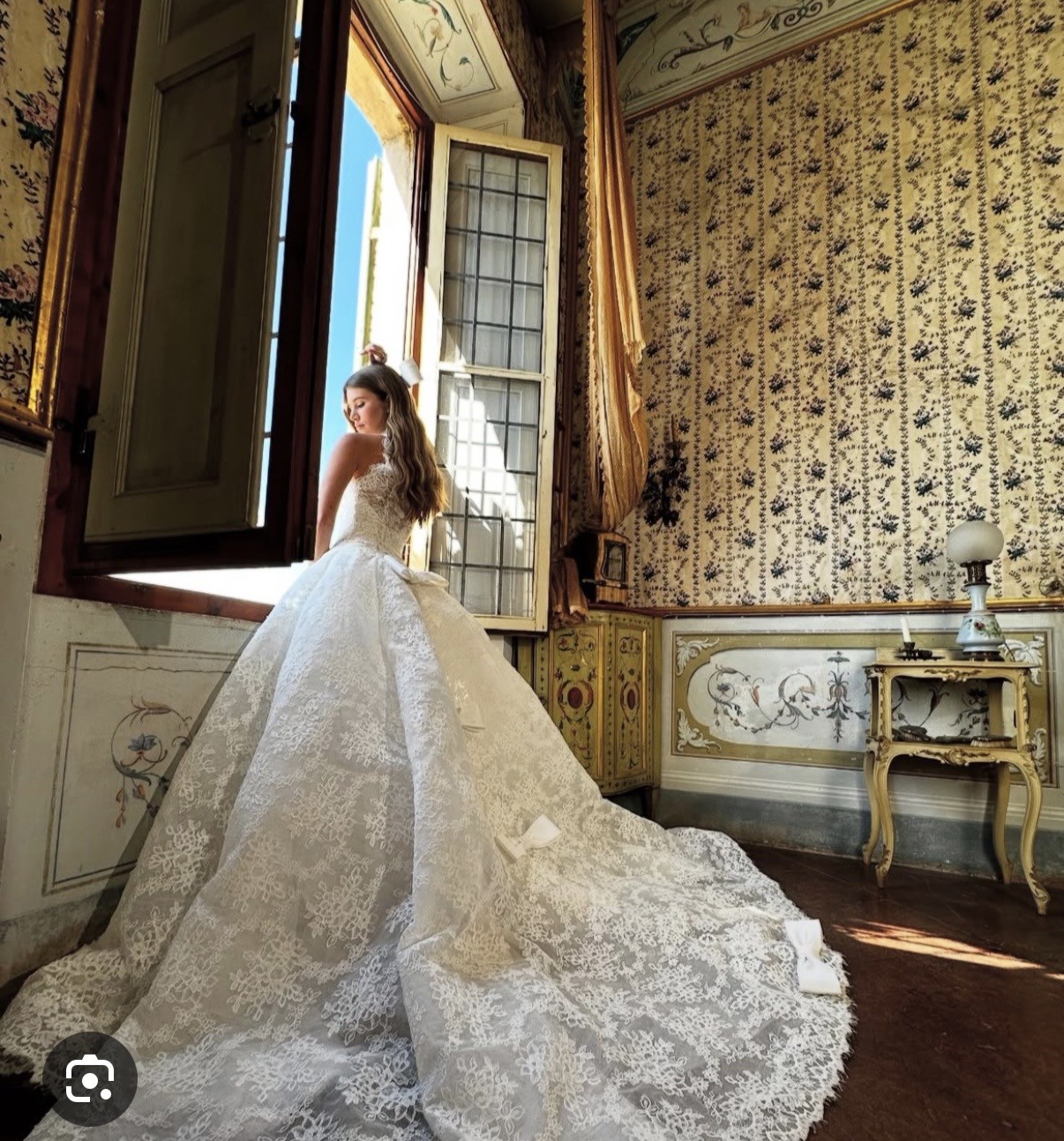 Monique Lhuillier, Vittoria (Spring 2025) Wedding Dress Save 33