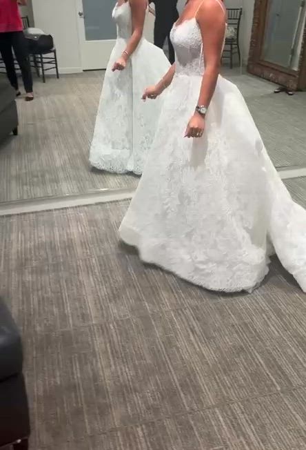 Monique Lhuillier, Kensington Gown