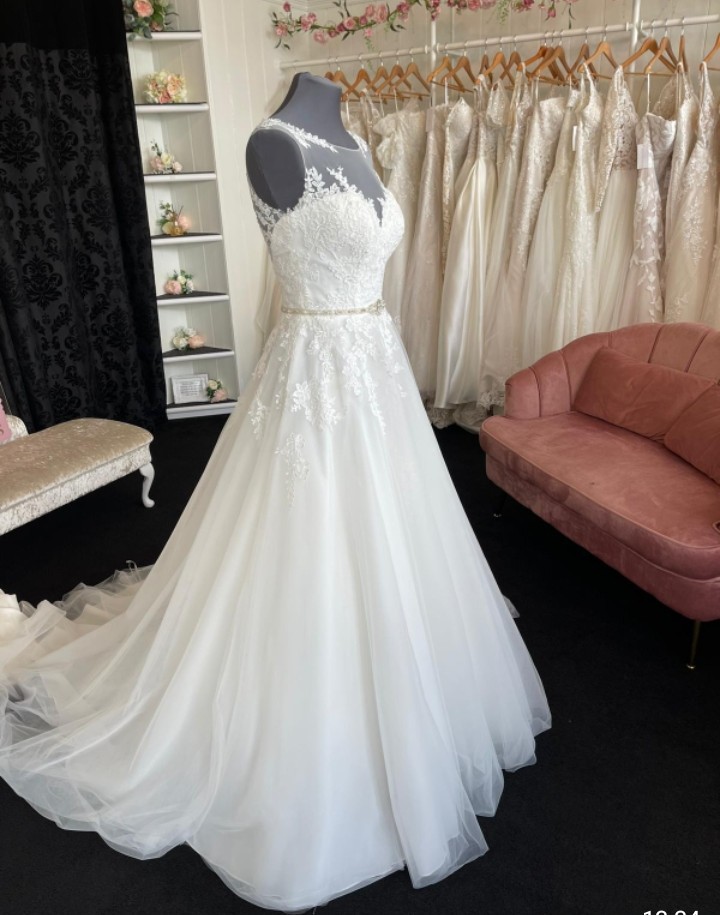 Maggie Sottero Olivia, Rebecca Ingram New Wedding Dress Save 69% ...