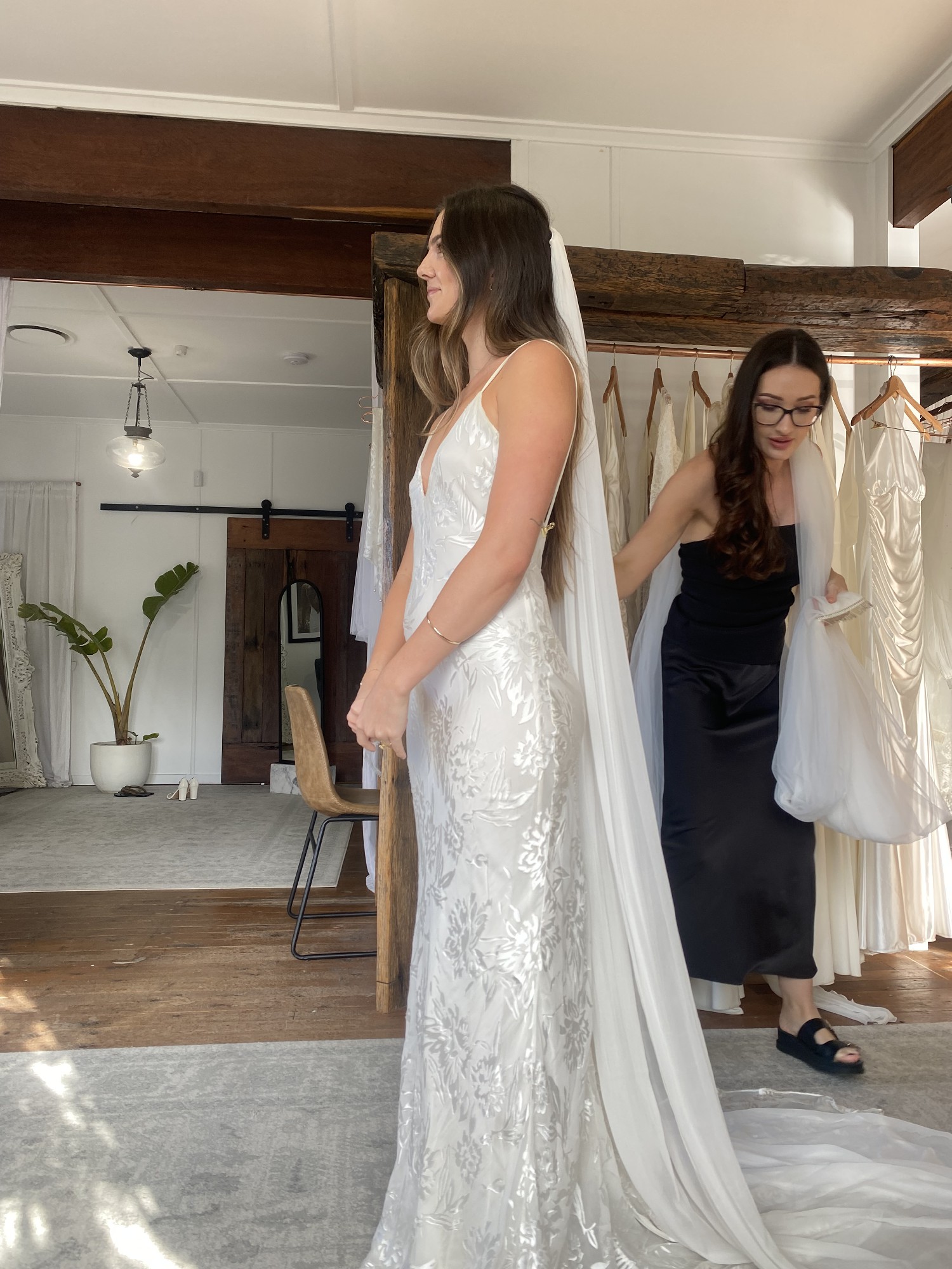Grace Loves Lace, Loyola Sample Wedding Dress Save 56% - Stillwhite