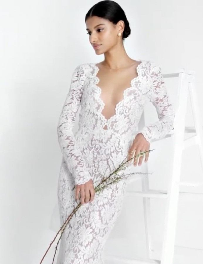 Oscar de la Renta, Fall 2018 Look 1 Sample Wedding Dress Save 44% -  Stillwhite