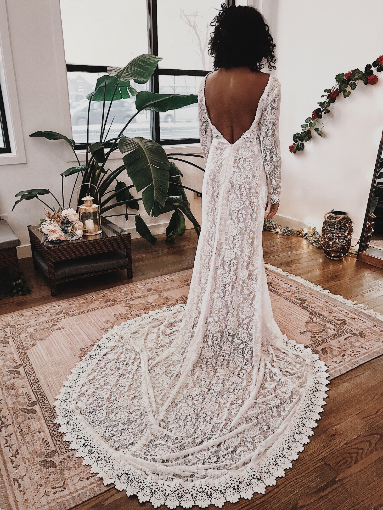 Flora & Lane Venice Preowned Wedding Dress Save 50% - Stillwhite