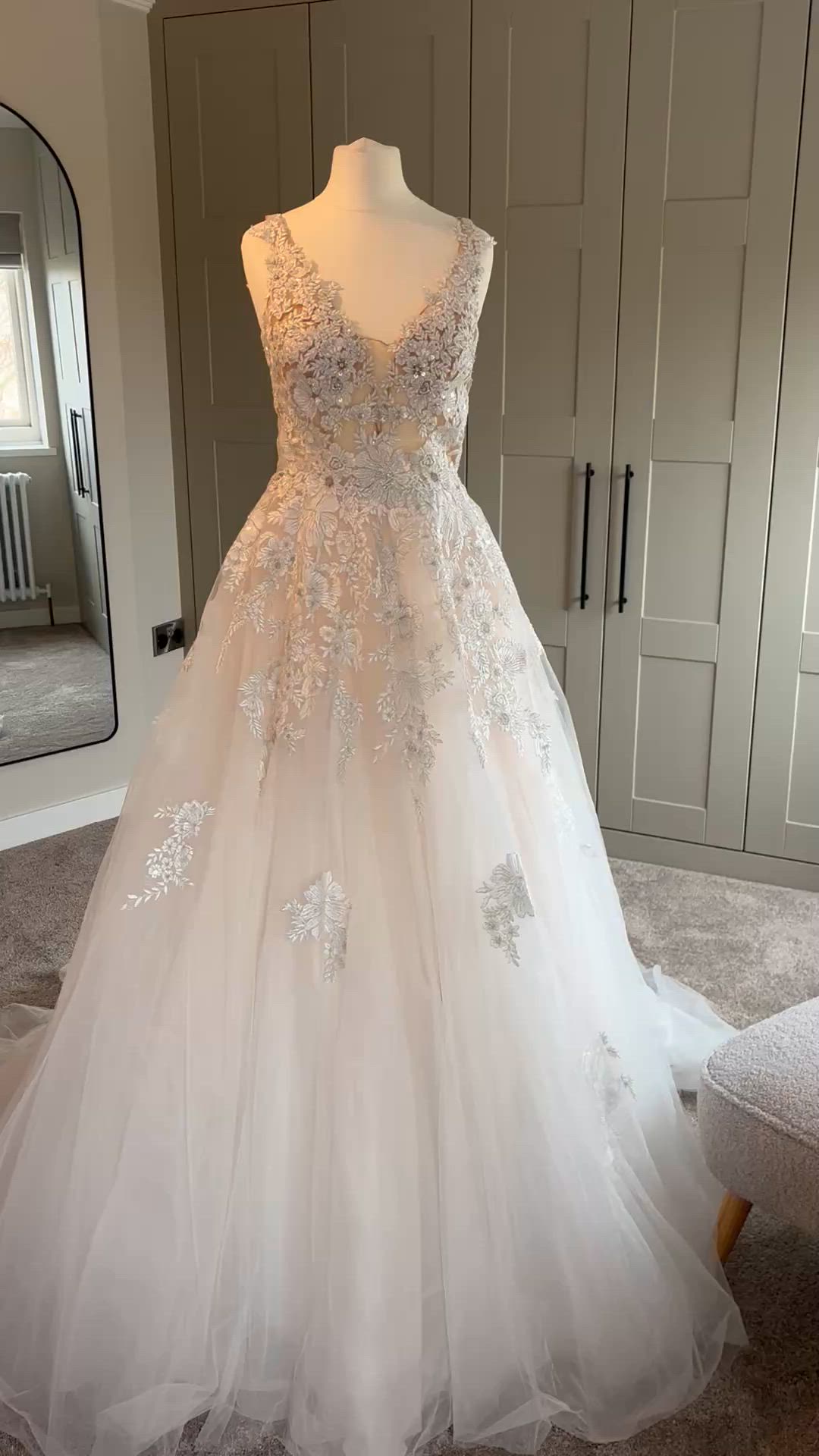 Pronovias, Ariel *NEW & UNALTERED* (Ball Gown)