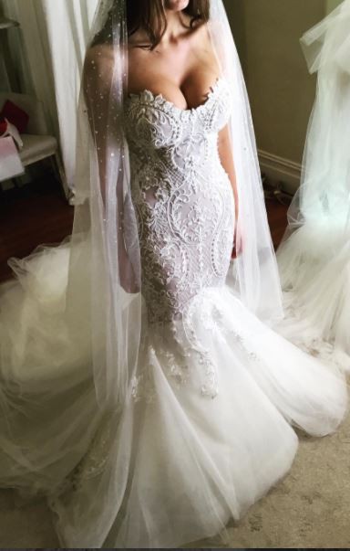 leah da gloria wedding dress