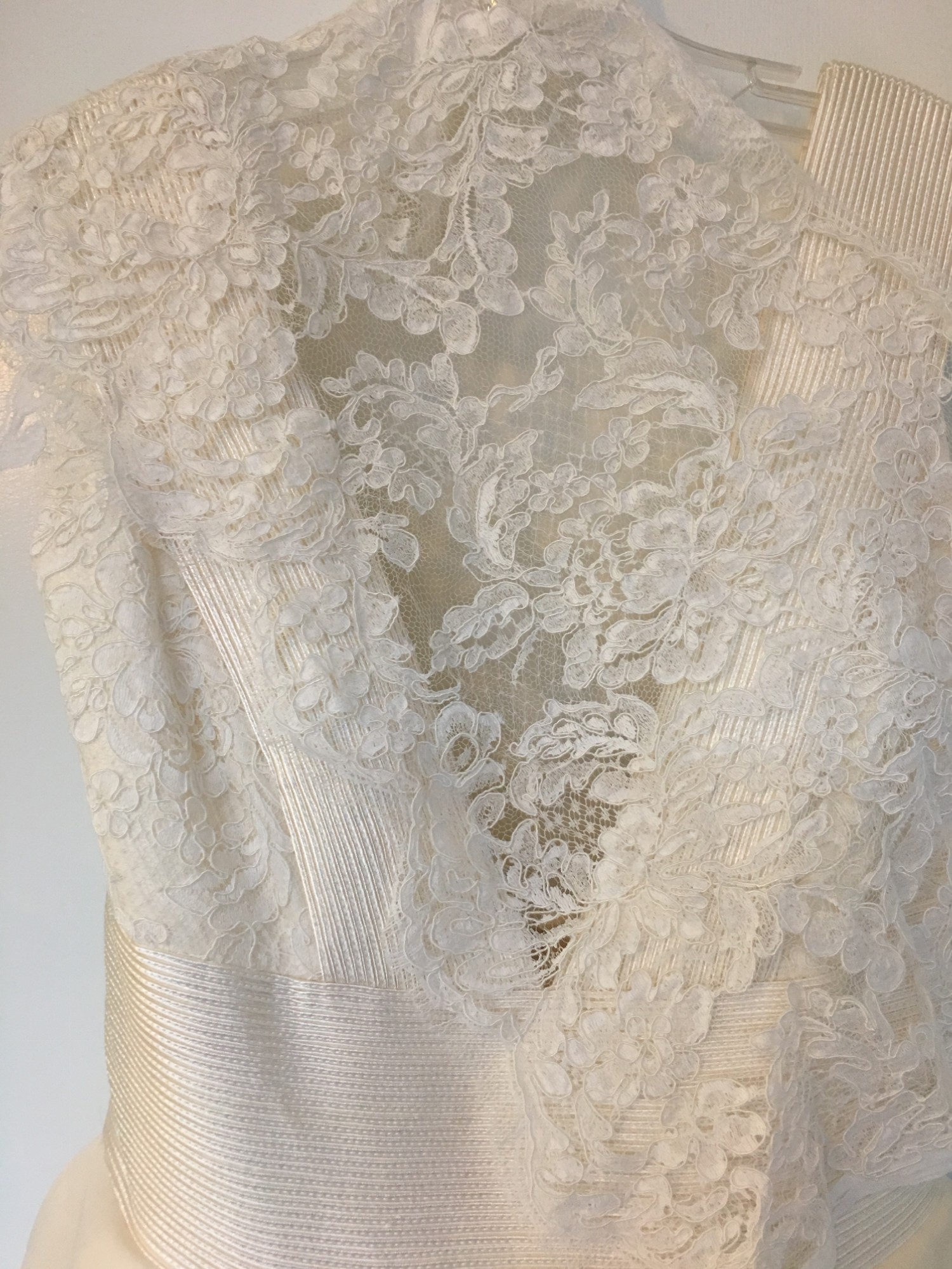 Anne Barge Langham New Wedding Dress Save 33% - Stillwhite