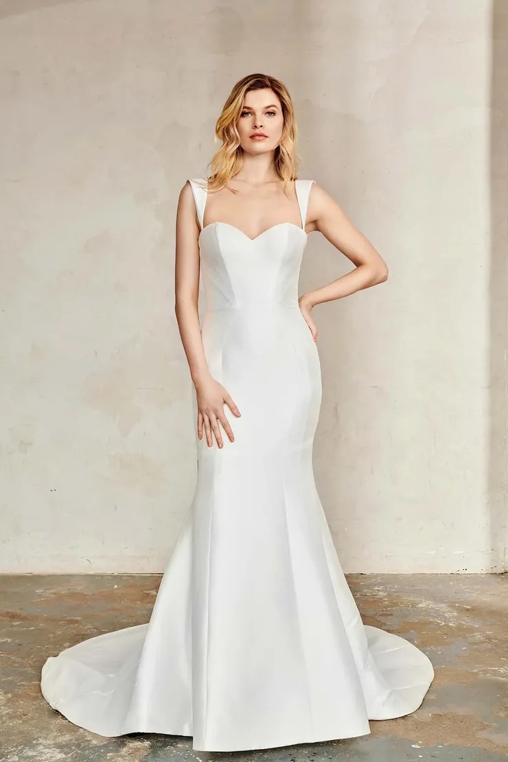 Kelly Faetanini Avery Sample Wedding Dress Save 45% - Stillwhite