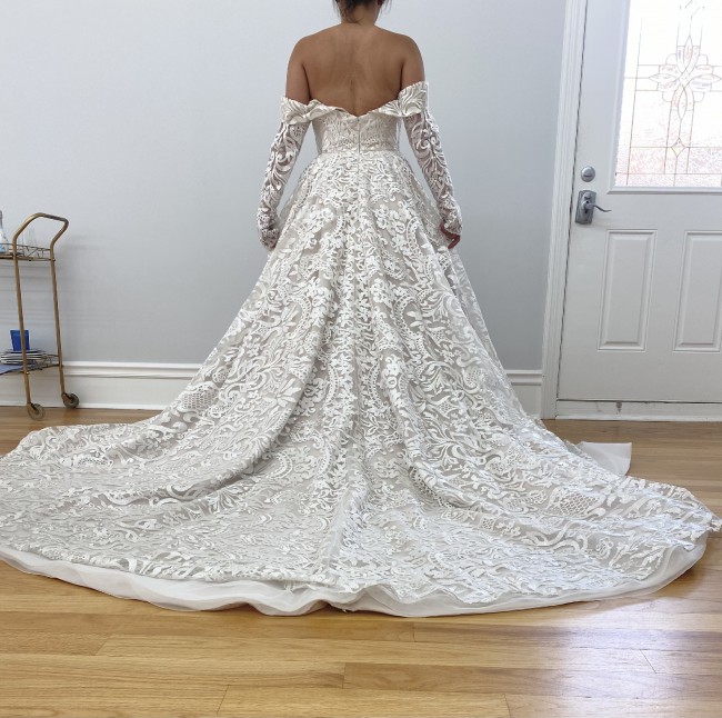 Hayley Paige The Lauren Dress Used Wedding Dress Save 54% - Stillwhite