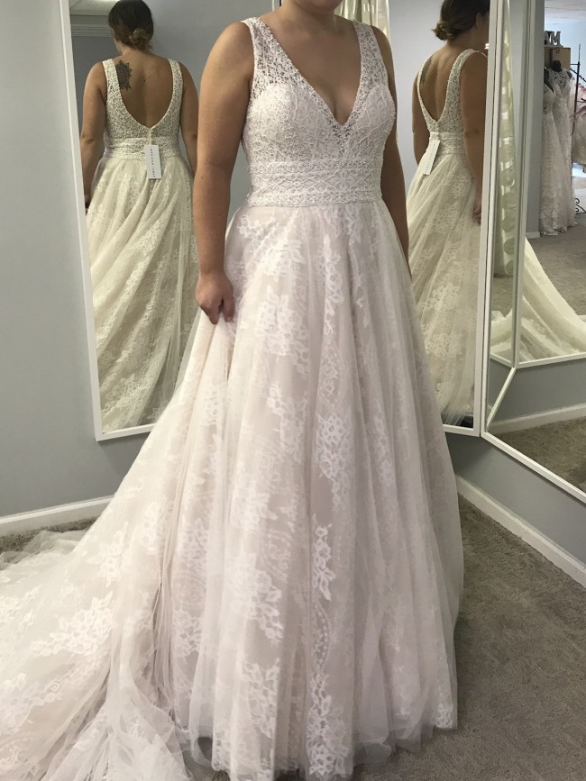  Allure  Bridals  MJ463 New Wedding  Dress  on Sale 28 Off 