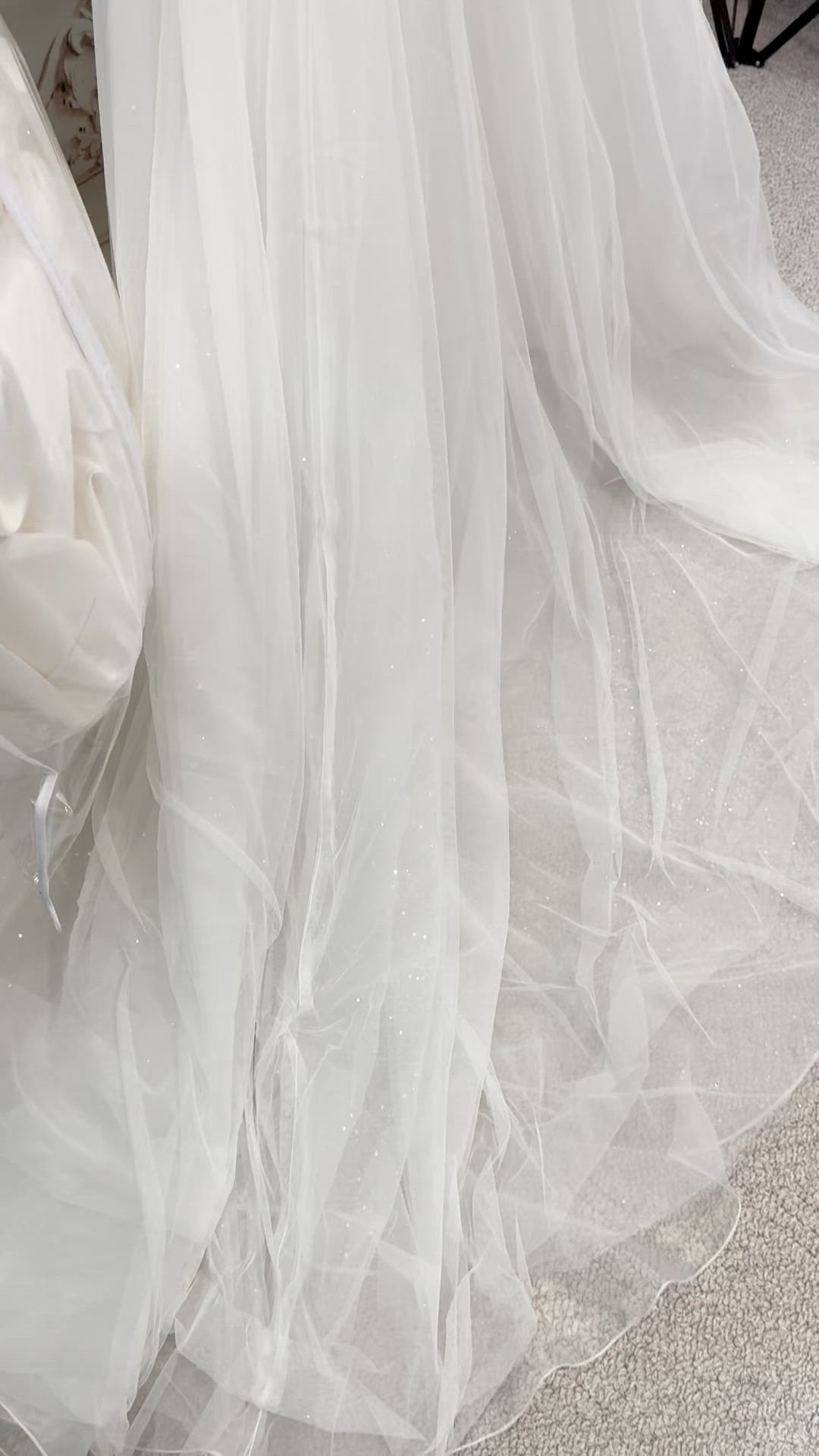 Pronovias, Danxia NWT Size 6