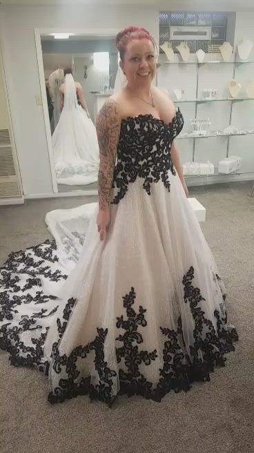 Maggie Sottero, Tristyn