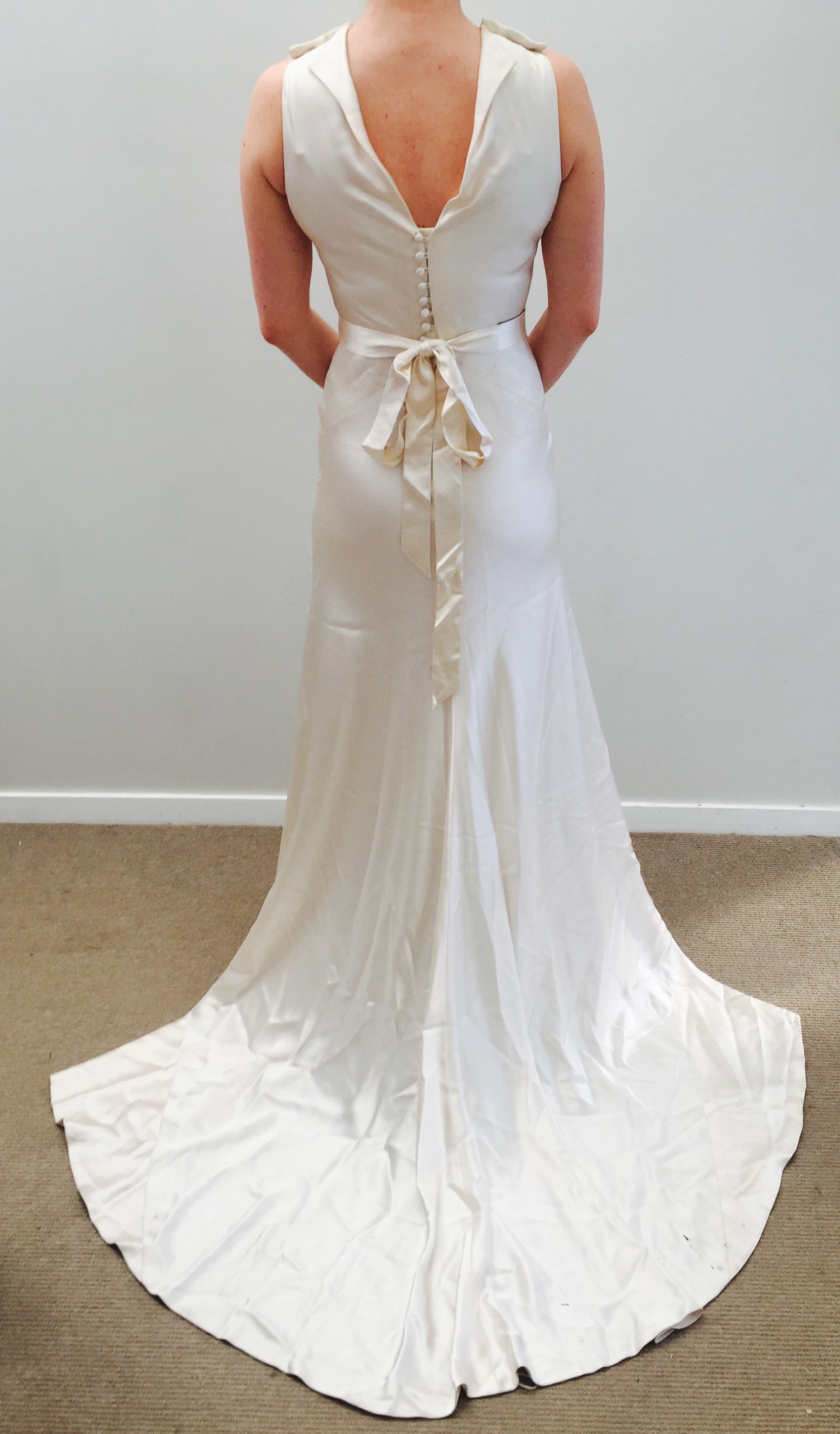 Johanna Johnson Sample Wedding Dress on Sale - Stillwhite