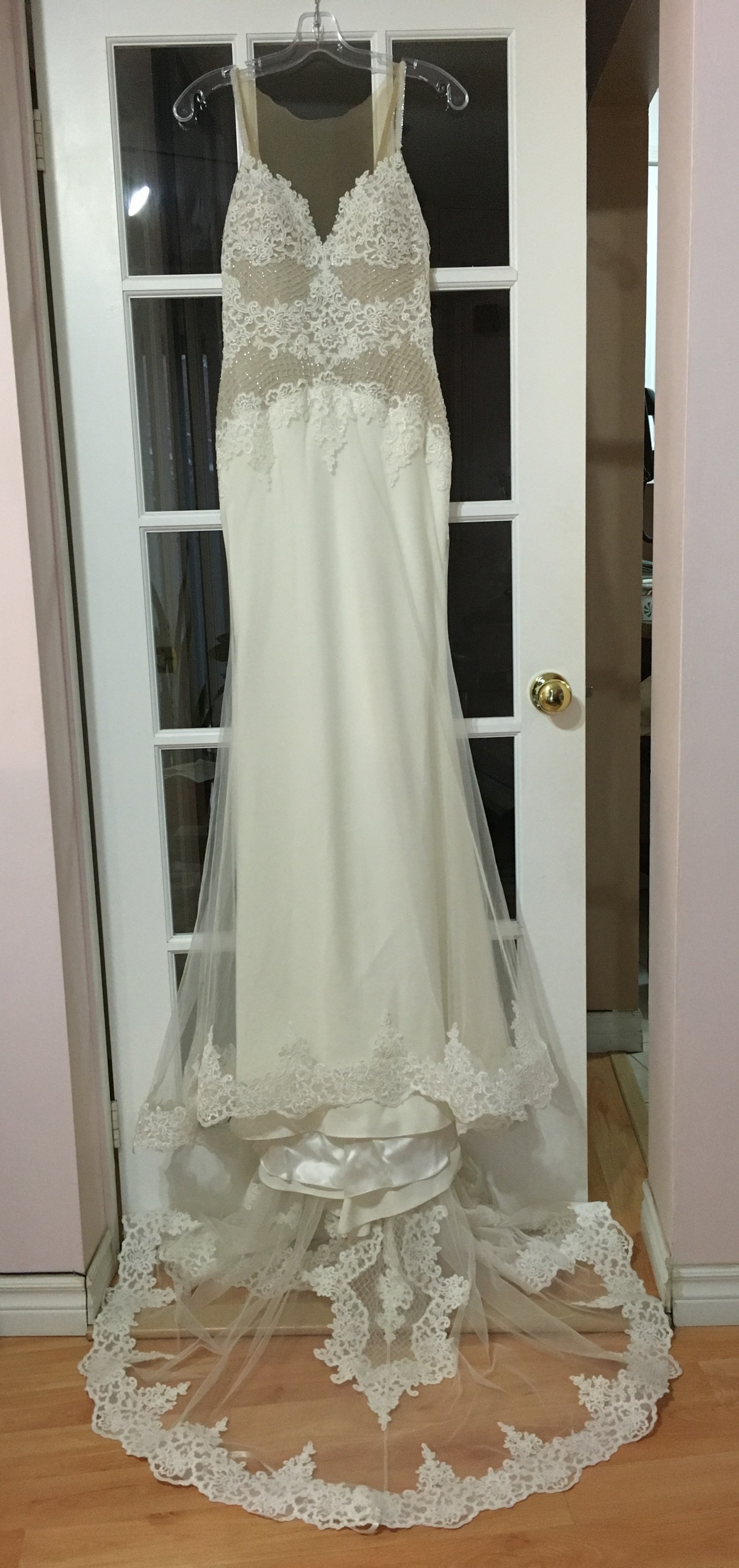 Regina Schrecker Italia 6010 Sample Wedding Dress - Stillwhite
