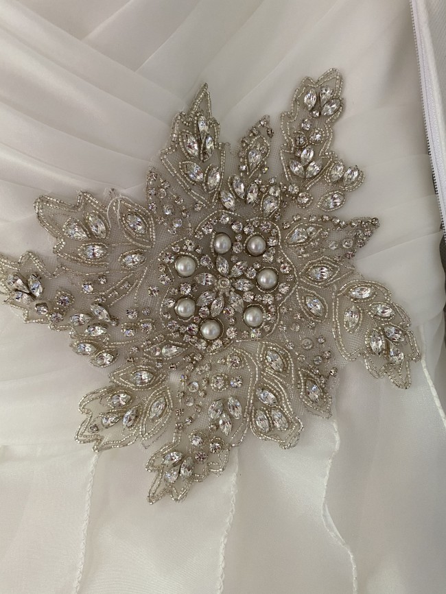 allure bridal 8862