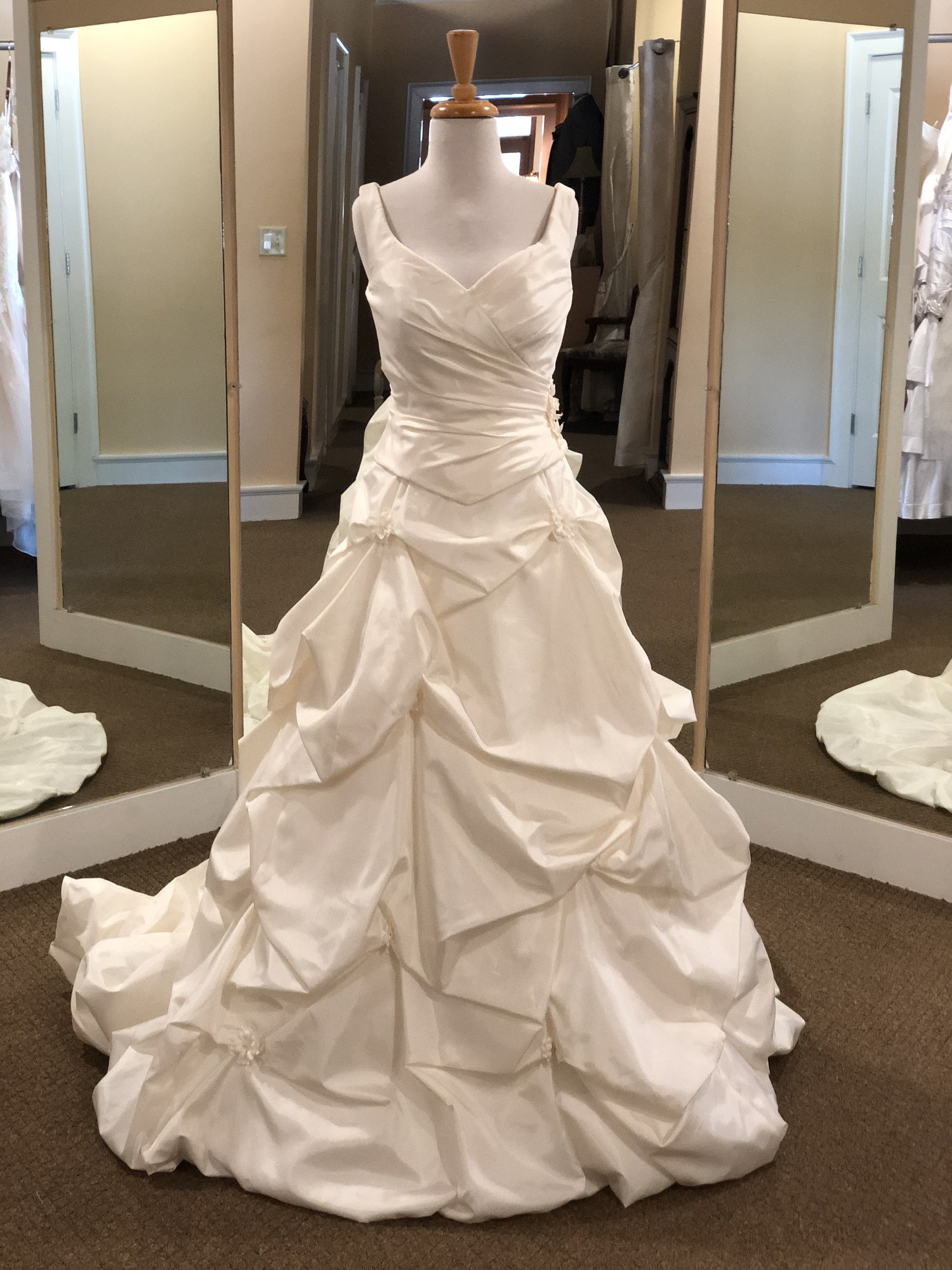 Justin Alexander 8030 Sample Wedding Dress Save 70% - Stillwhite