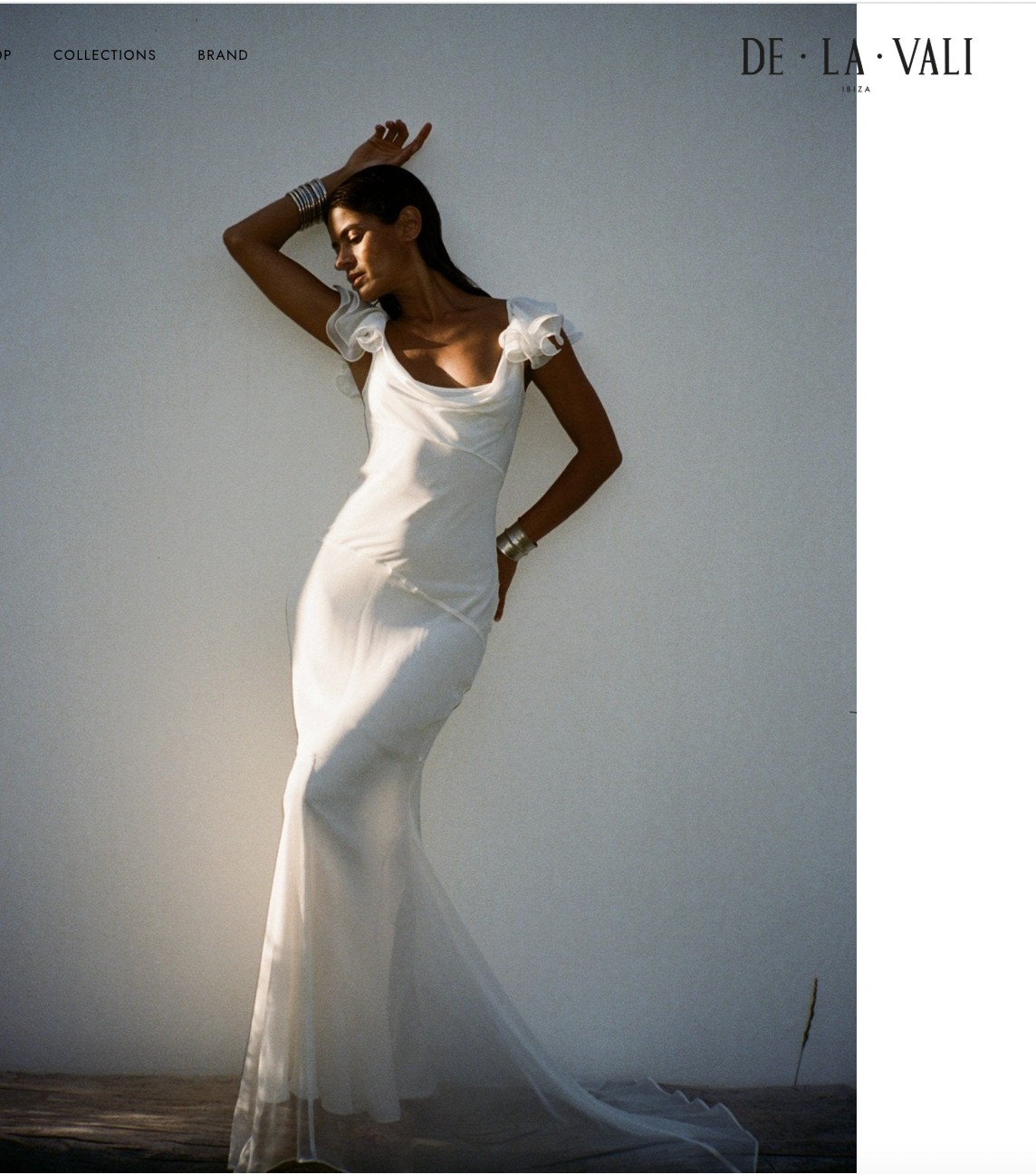 De La Vali, Gaia Maxi Dress in Ivory Silk Chiffon New Wedding Dress Save  39% - Stillwhite