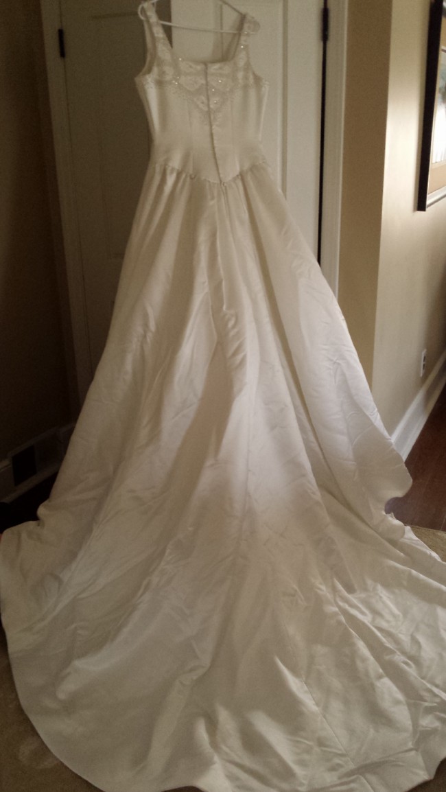 Eva Haynal Forsyth Second Hand Wedding Dress - Stillwhite