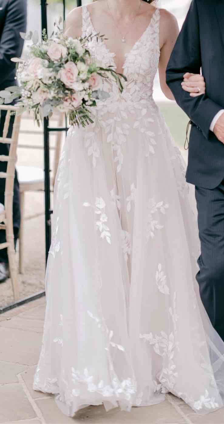 Essense of Australia D3023 New Wedding Dress Save 20% - Stillwhite