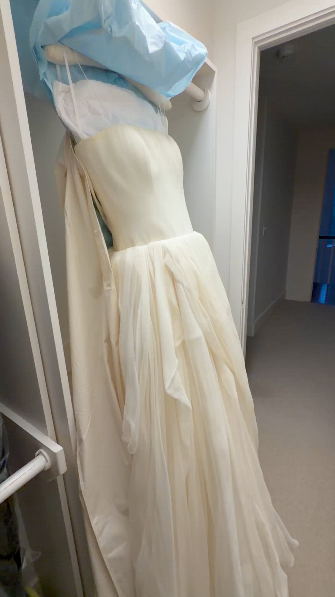 Vera Wang, Antoinette (120522)