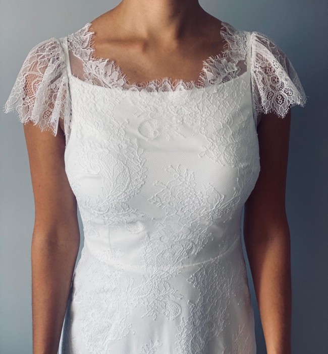 Amelii Lace wedding dress