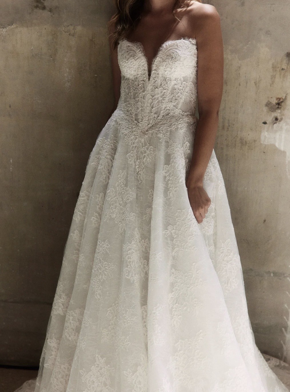 Alena Leena, Iberis Wedding Dress Save 37% - Stillwhite