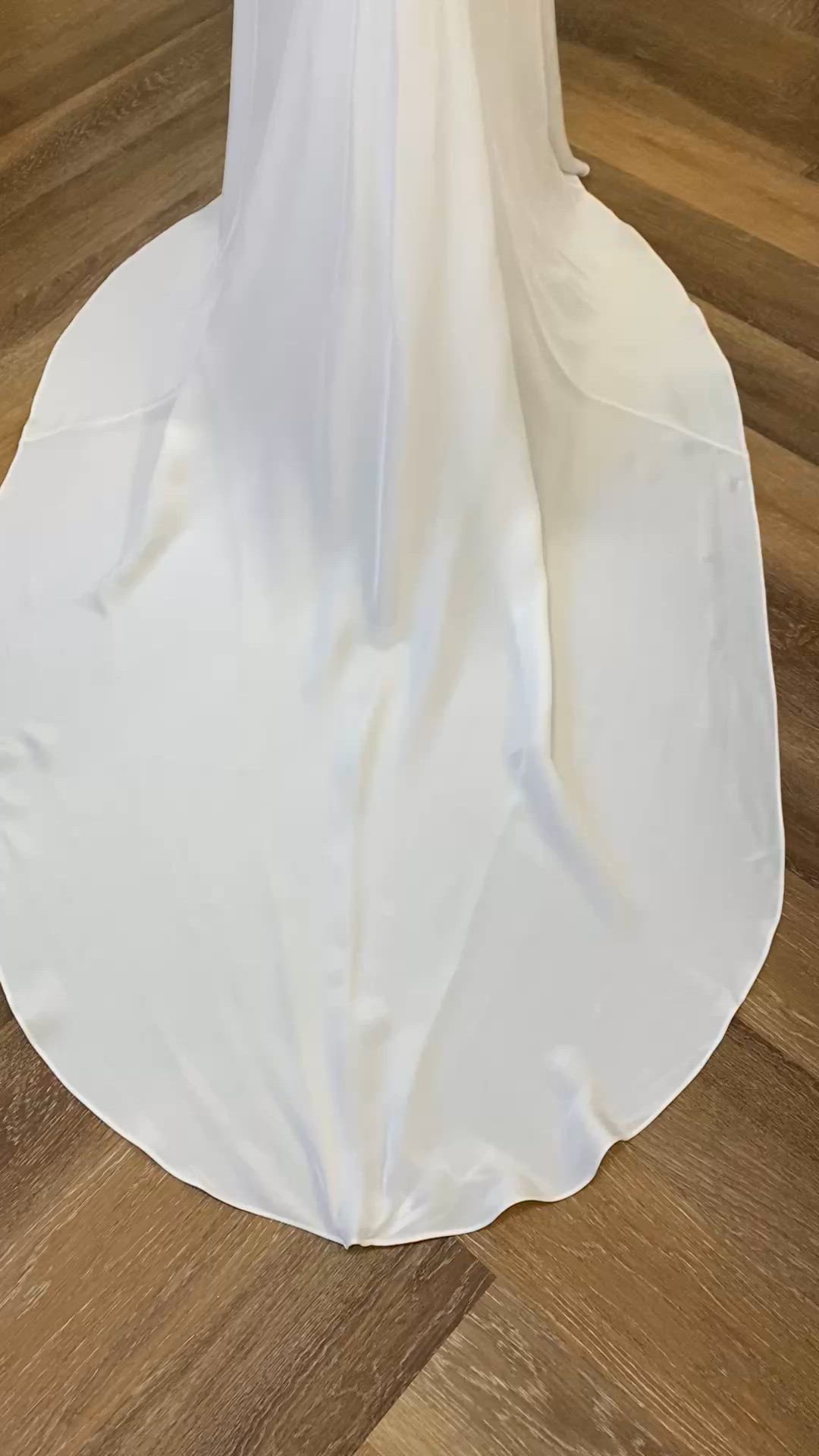 Grace Loves Lace, Honey silk