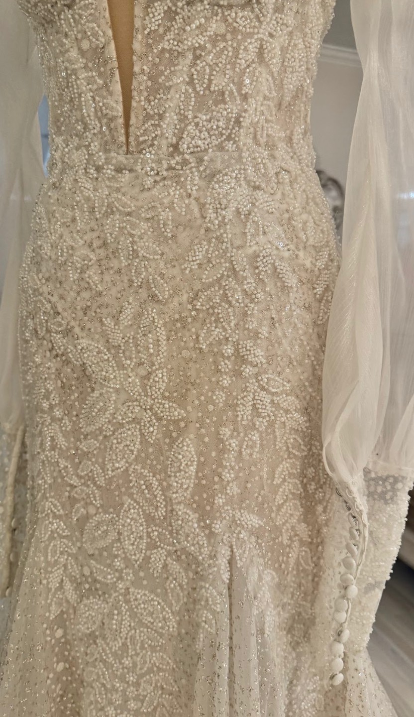 Colby John, R2215 (Luna) New Wedding Dress Save 44% - Stillwhite, image size:832x1440