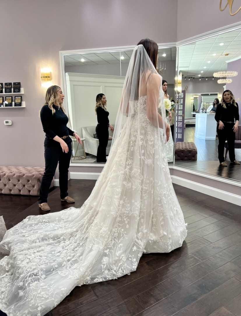 Calla Blanche Coreena New Wedding Dress Save 43% - Stillwhite