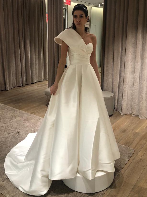 Pronovias Sedna New Wedding Dress Save 17% - Stillwhite