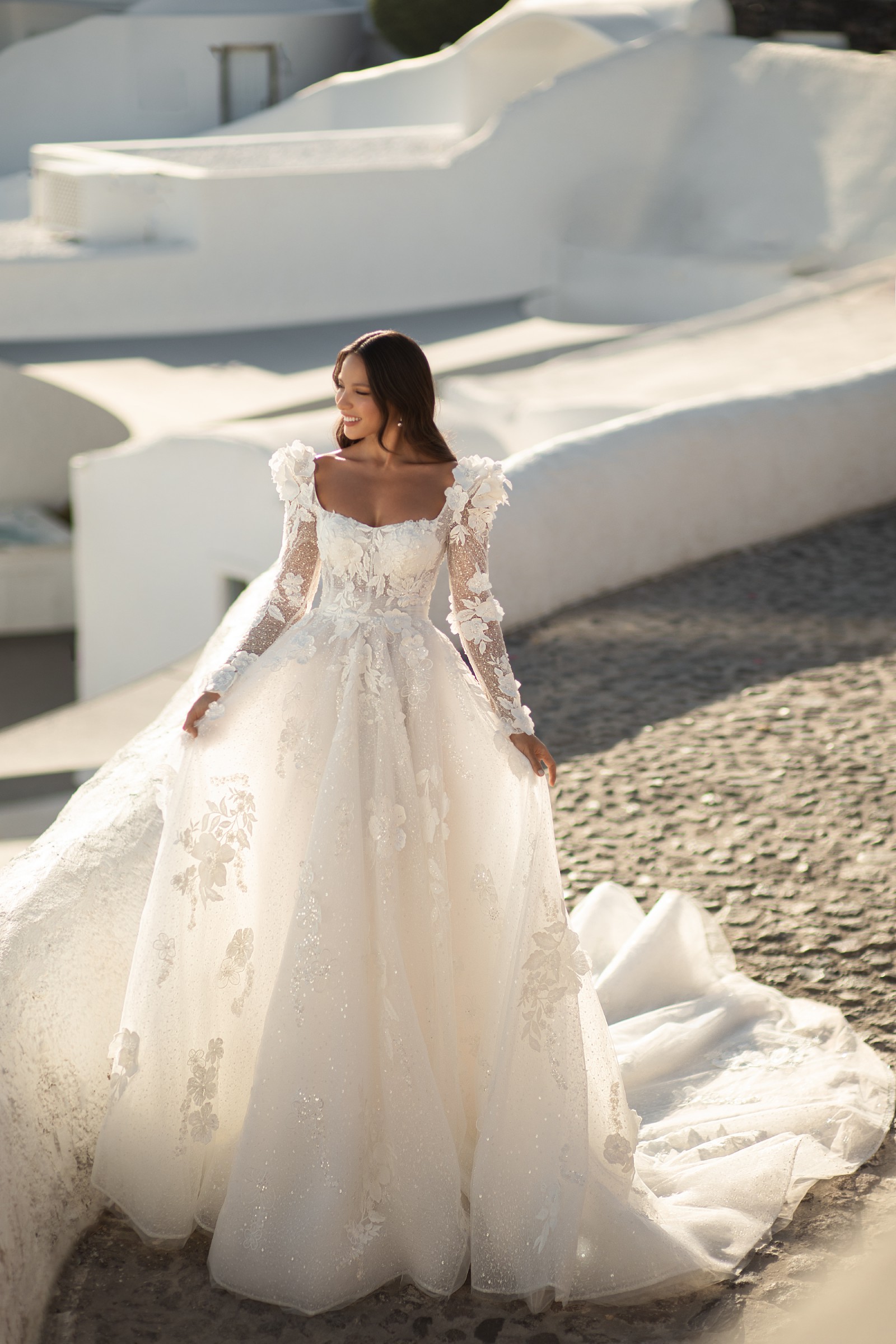 strapless open back dress Long Princess Off-The-Shoulder Tulle Wedding Dress with Bubble Sleeves