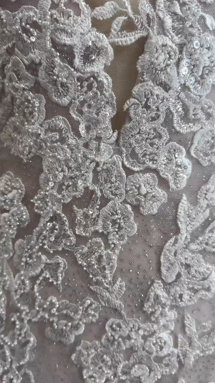 Atelier Pronovias, Dessay