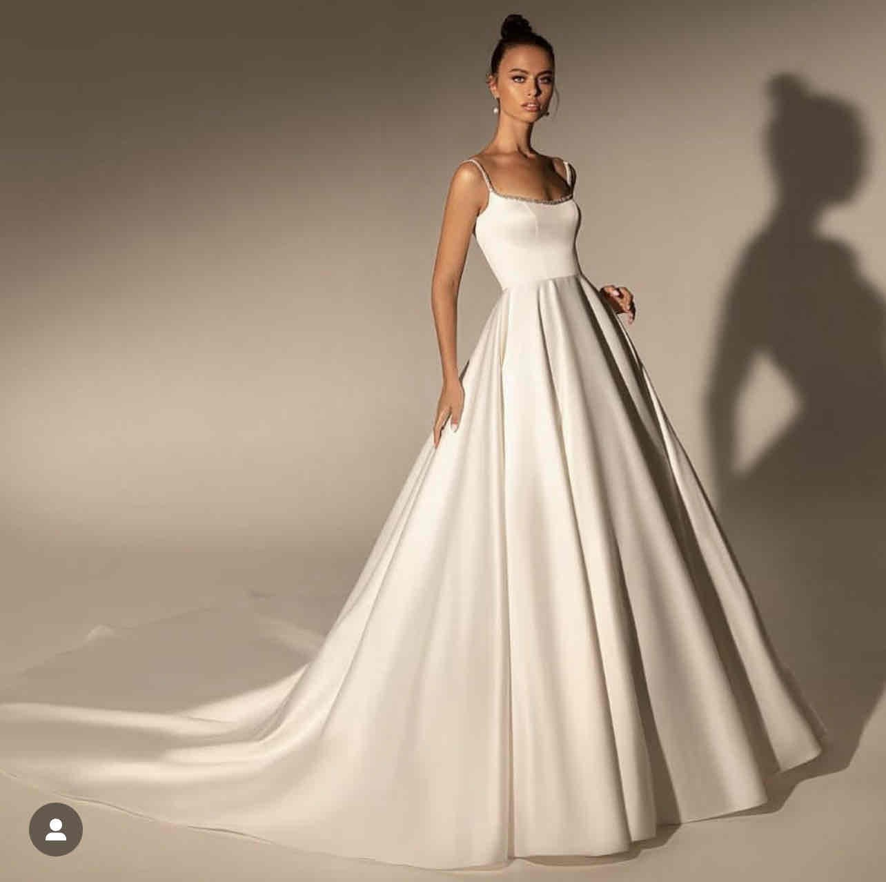 Wona Concept Abigail Sample Wedding Dress Save 85 Stillwhite