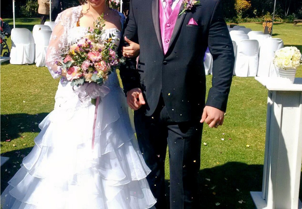 Fit & Flare Preloved Wedding Dress - Stillwhite