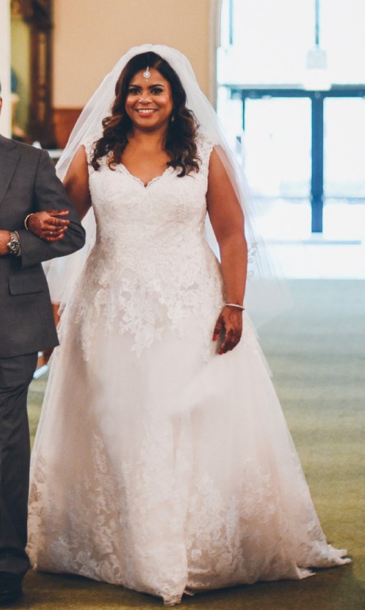 scalloped lace and tulle plus size wedding dress