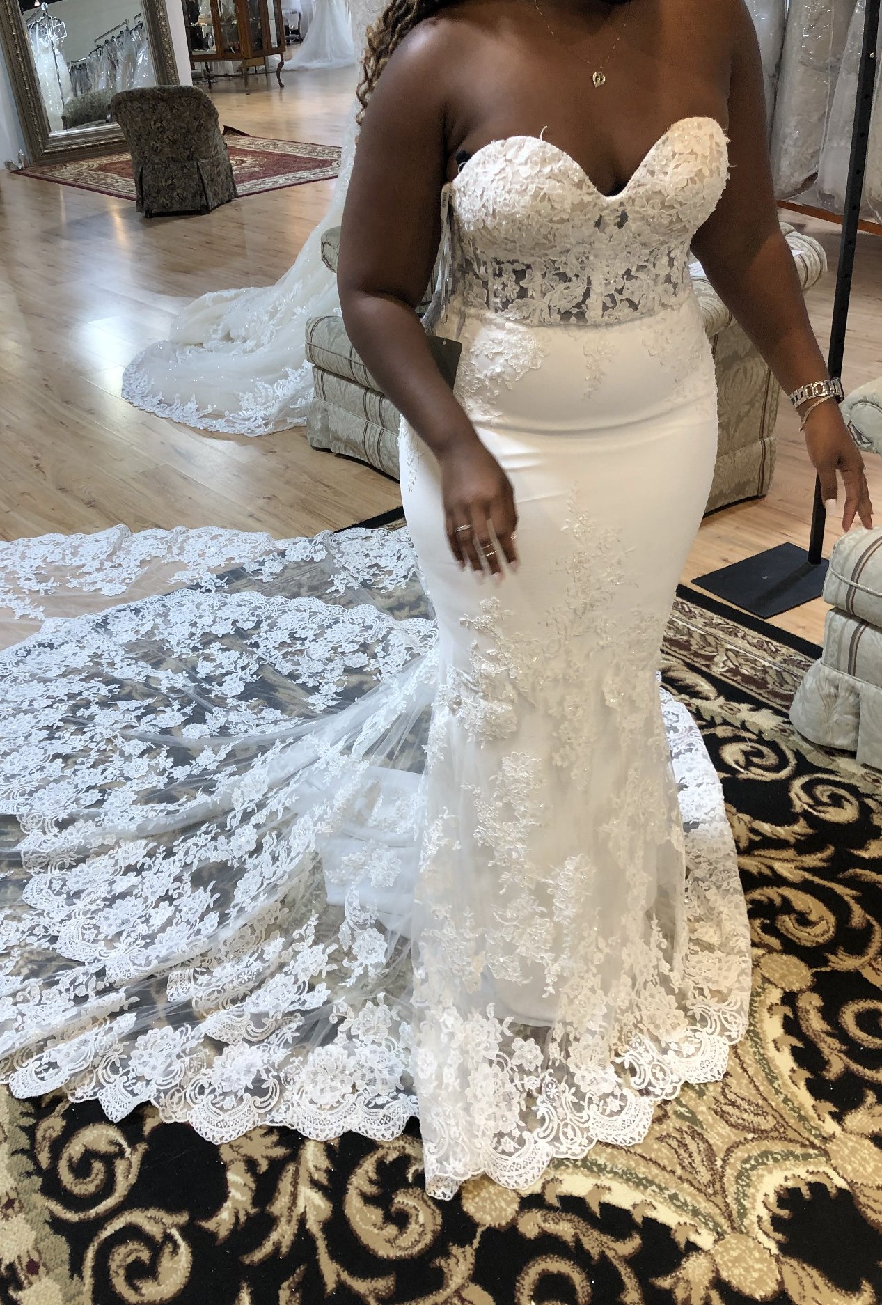 Enzoani Nami New Wedding Dress Save 50% - Stillwhite