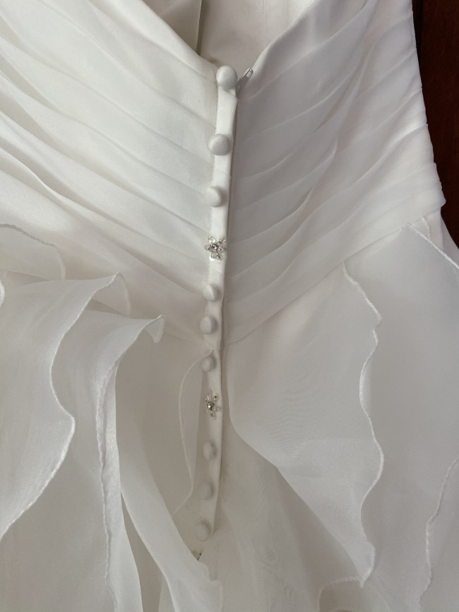 allure bridal 8862