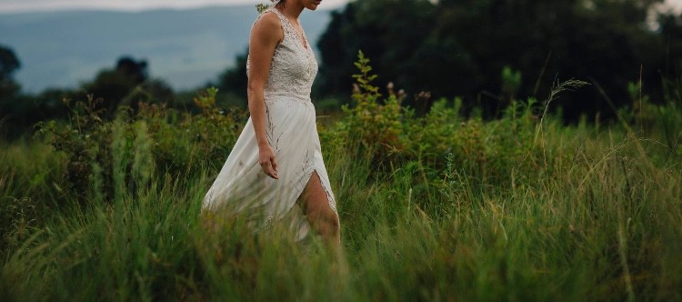 Karen Monk-Klijnstra Custom Made Used Wedding Dress Save 50% - Stillwhite