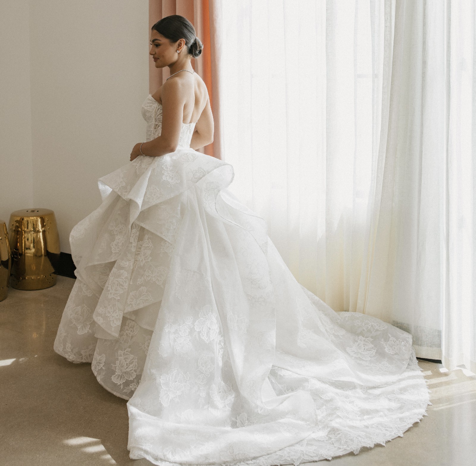 Monique Lhuillier, Papillon Spring 2024 Wedding Dress Save 53% - Stillwhite, image size:1600x1569