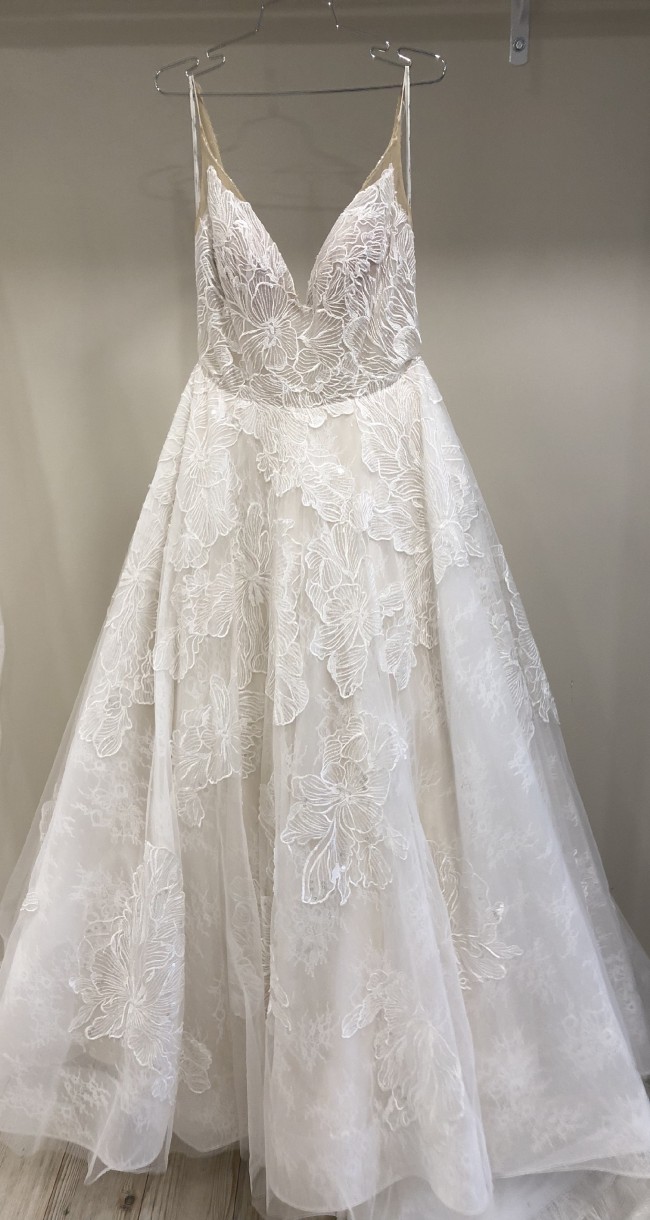 Calla Blanche Matilda Sample Wedding Dress on Sale 25 Off