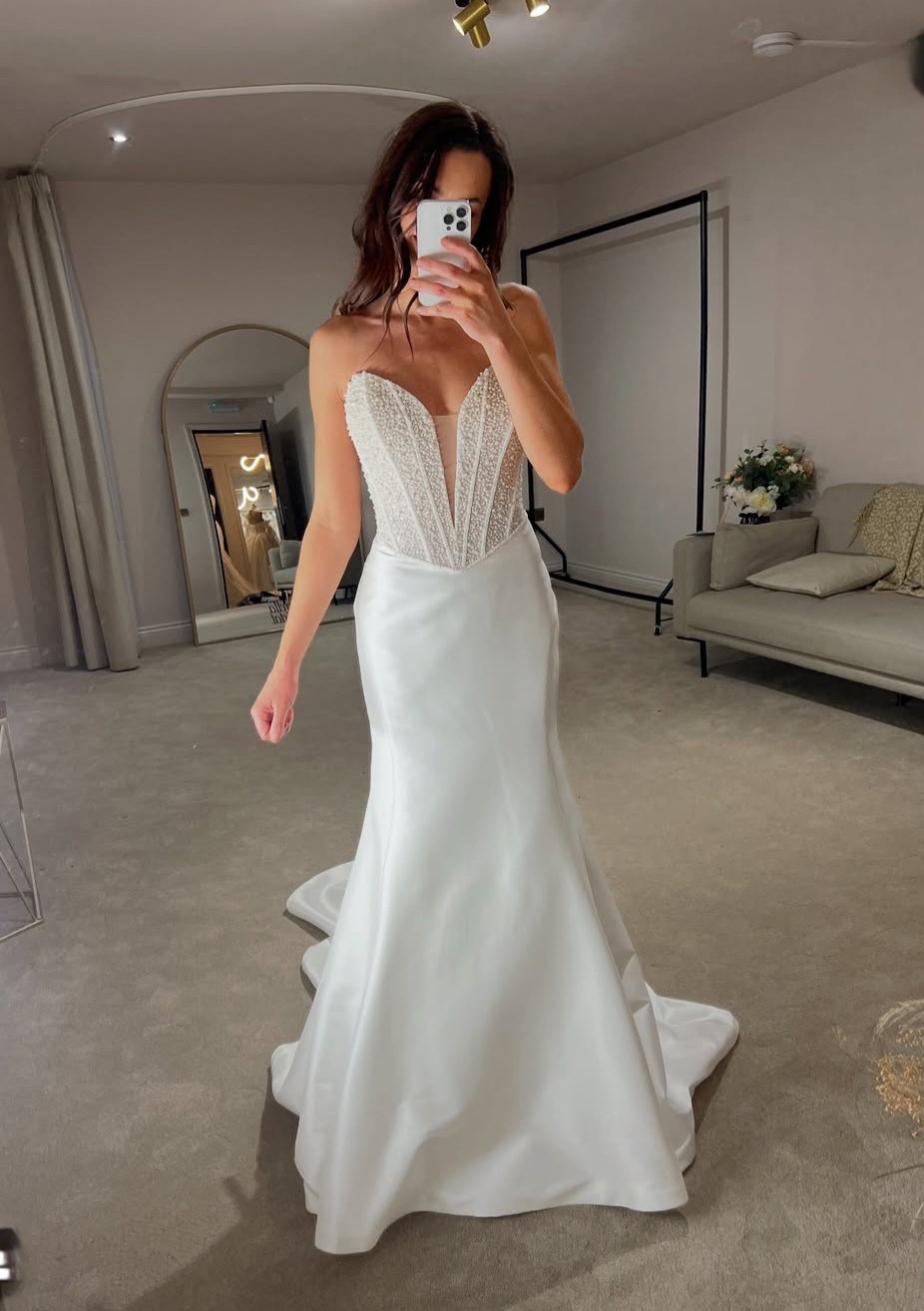 MAGGIE SOTTERO/ウェディングドレス/マーメイドドレス Melissa Peekaboo Pearl Satin Mermaid Bridal Dress | Maggie Sottero
