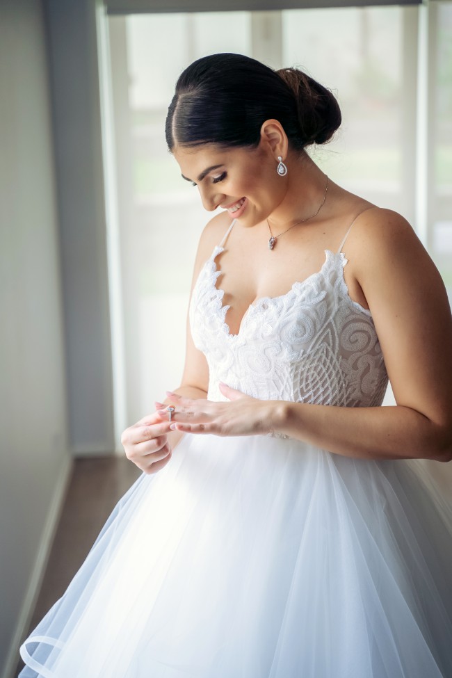 Hayley Paige Pepper - comes with a veil 