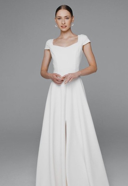 Piondress Bridal Short sleeve wedding gown