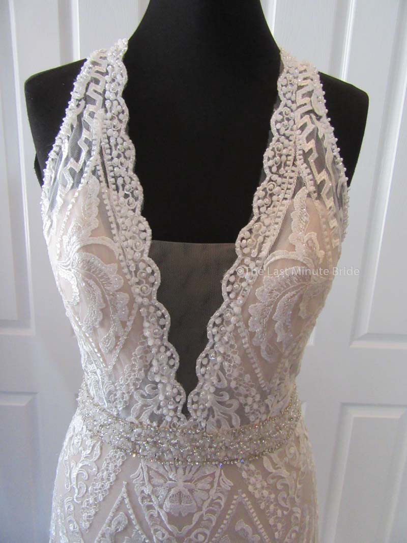 The Last Minute Bride, Viola