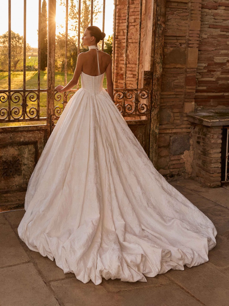 Pronovias