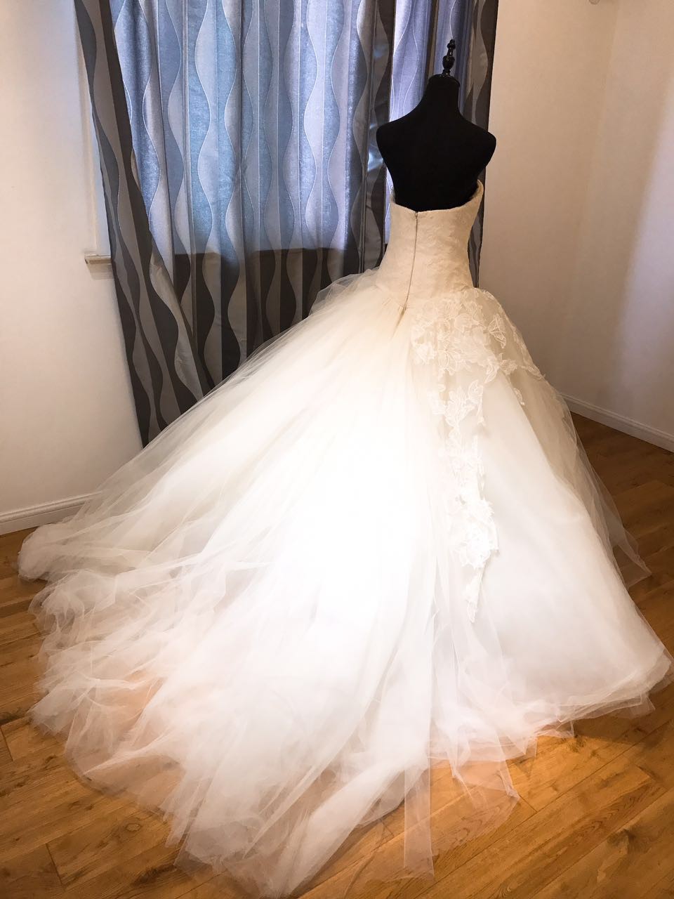 Vera Wang Lara Preloved Wedding Dress Save 61% - Stillwhite