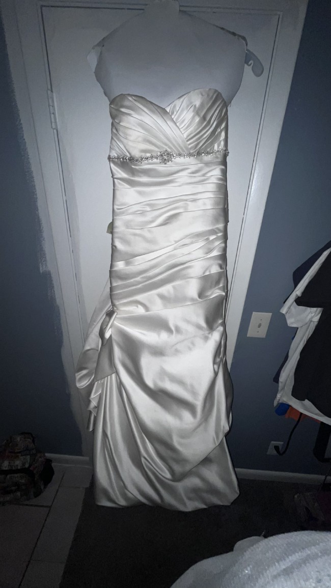 David's Bridal V3204 Wedding Dress - Stillwhite