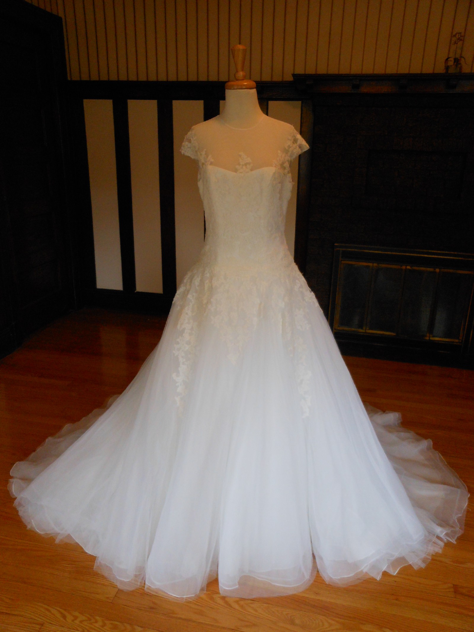 Pronovias Olura New Wedding Dress Save 75% - Stillwhite