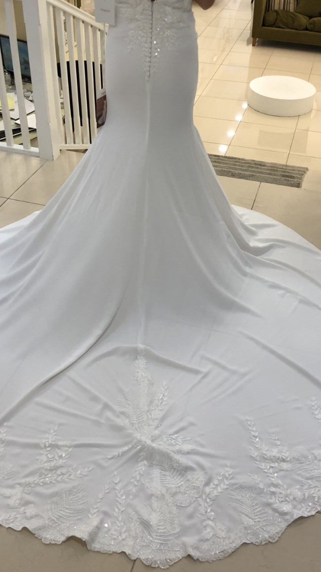 anitra pronovias